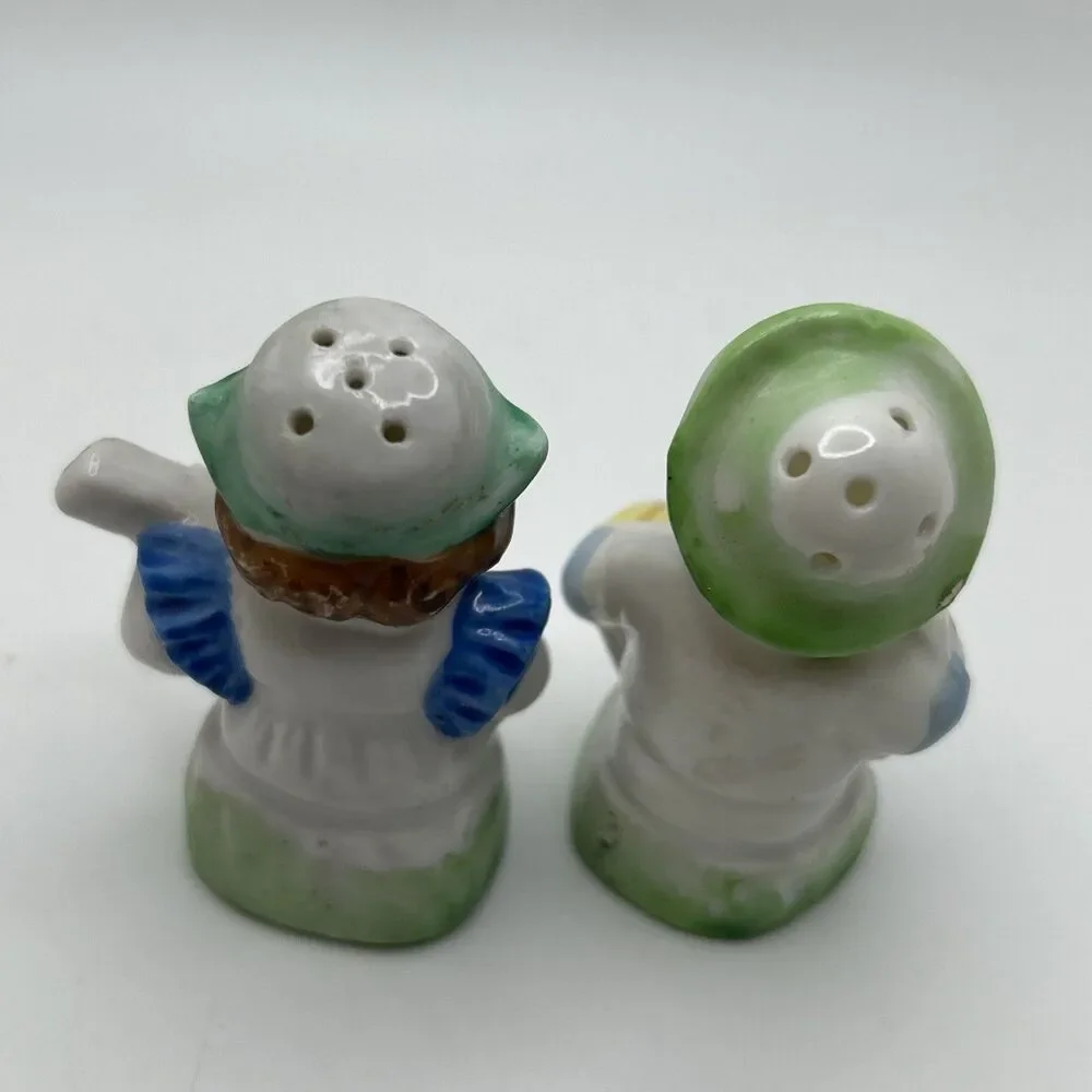 Vintage Dutch German Musicians Children Salt Pepper Shakers Japan Folk Accordion